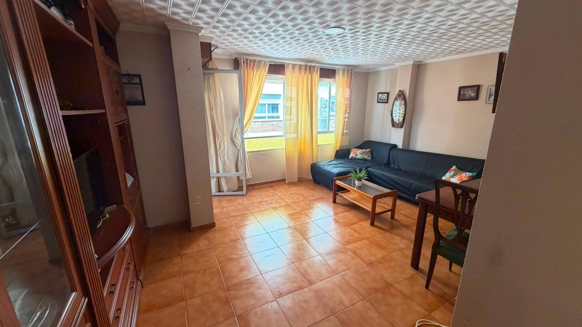 Appartamento a Torrevieja, Alicante, Spagna 3 camere da letto, 103 mq. N° 190251
