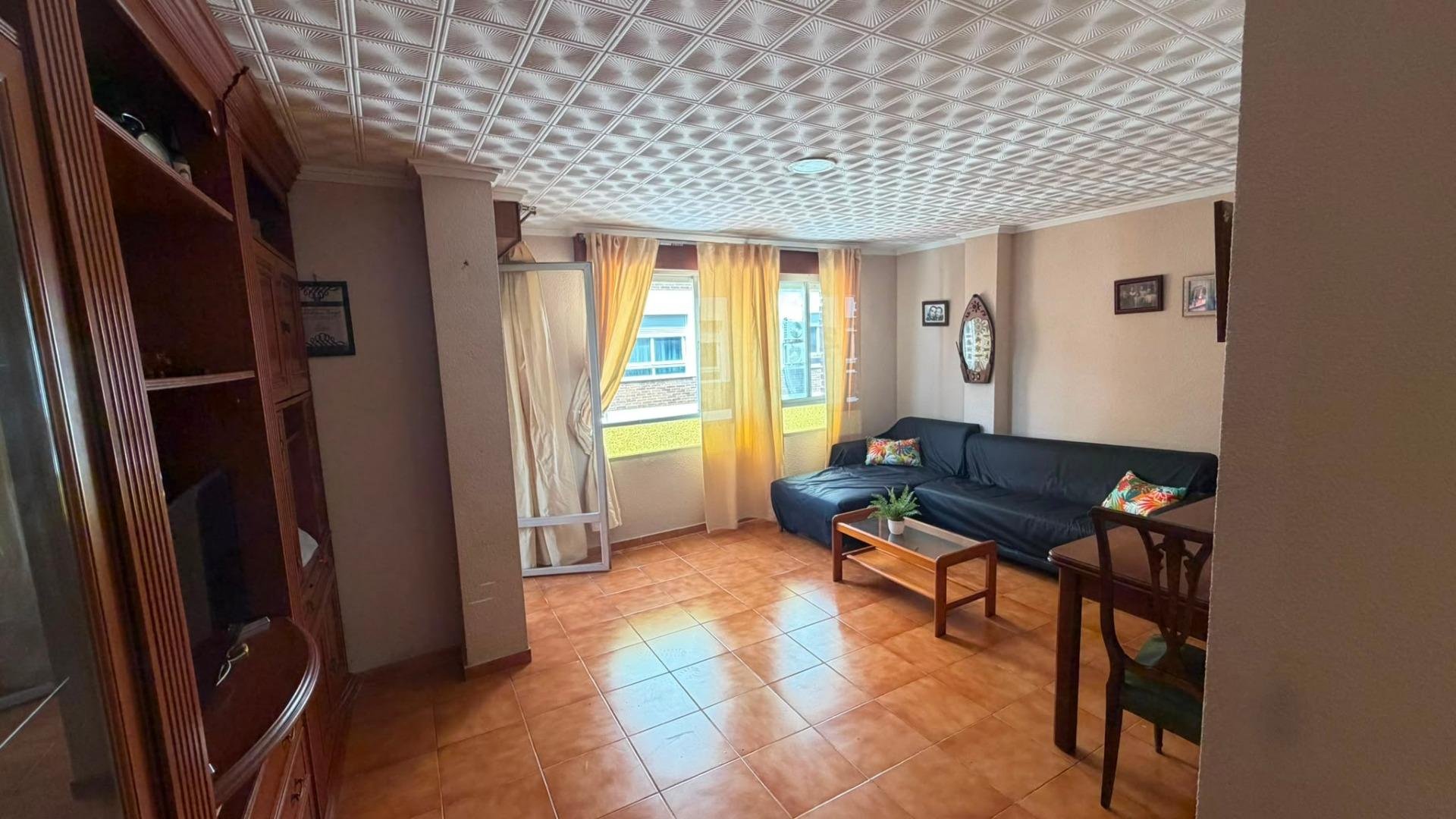Appartamento a Torrevieja, Alicante, Spagna 3 camere da letto, 103 mq. N° 190251