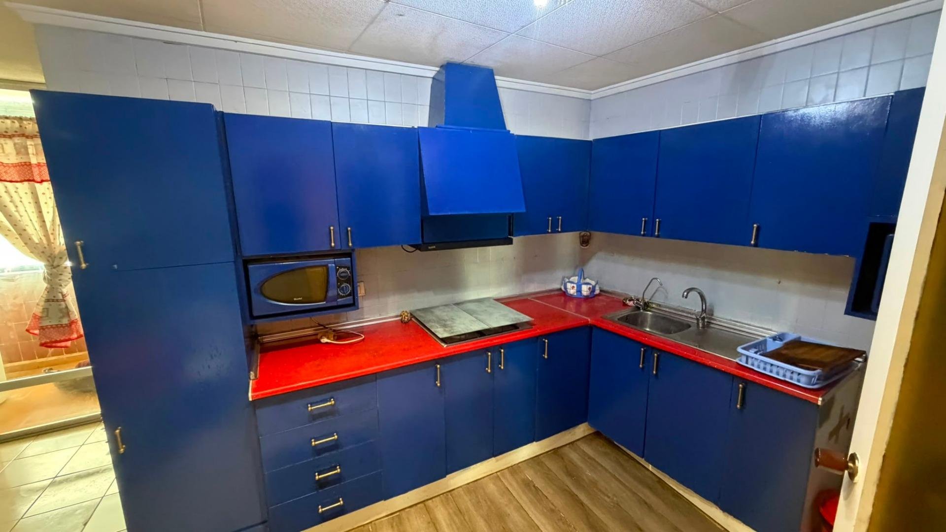 Appartamento a Torrevieja, Alicante, Spagna 3 camere da letto, 103 mq. N° 190251