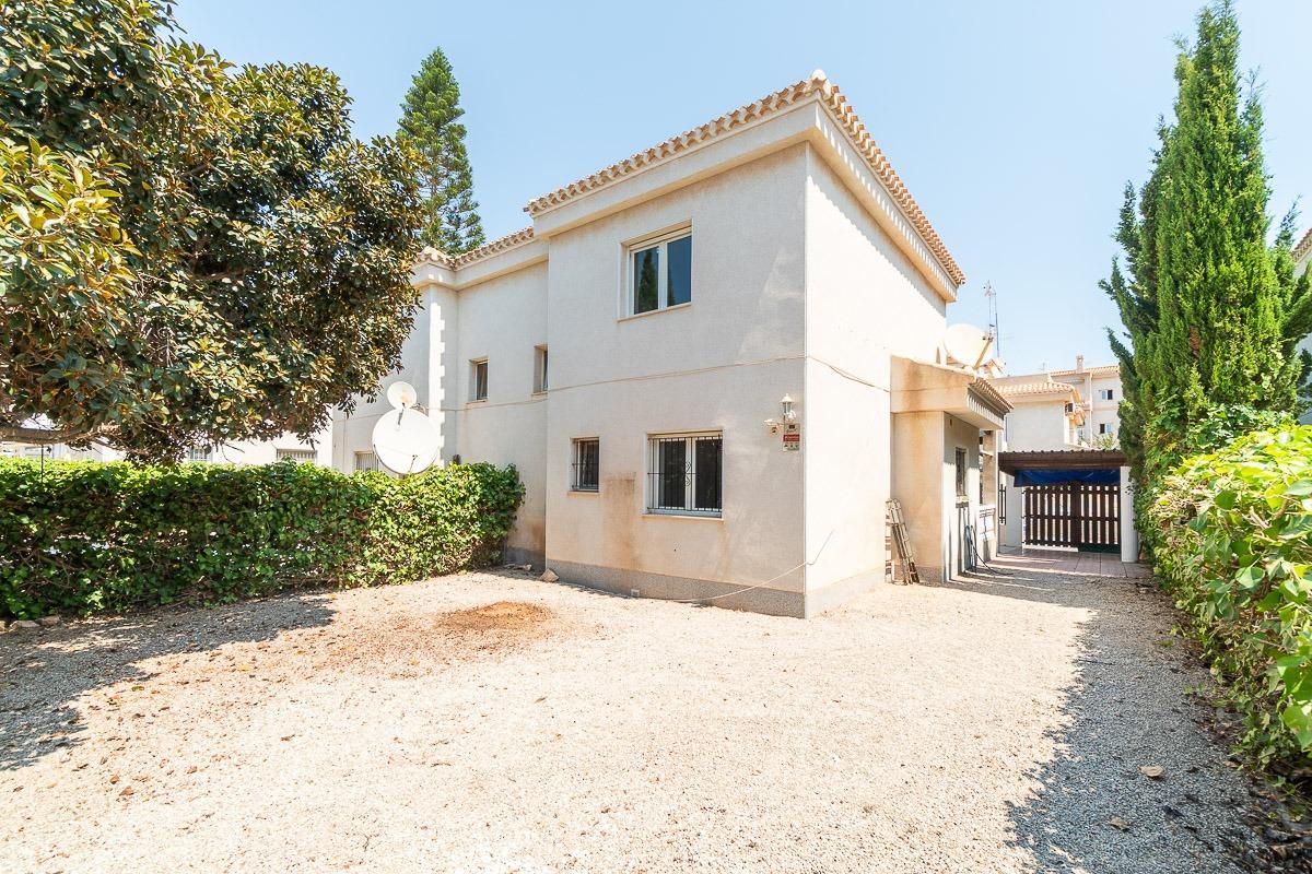 Villa à Playa Flamenca II, Alicante, Espagne 3 chambres, 105 m2 No. 190174
