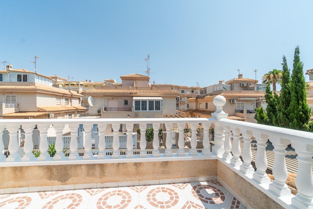 Villa à Playa Flamenca II, Alicante, Espagne 3 chambres, 105 m2 No. 190174