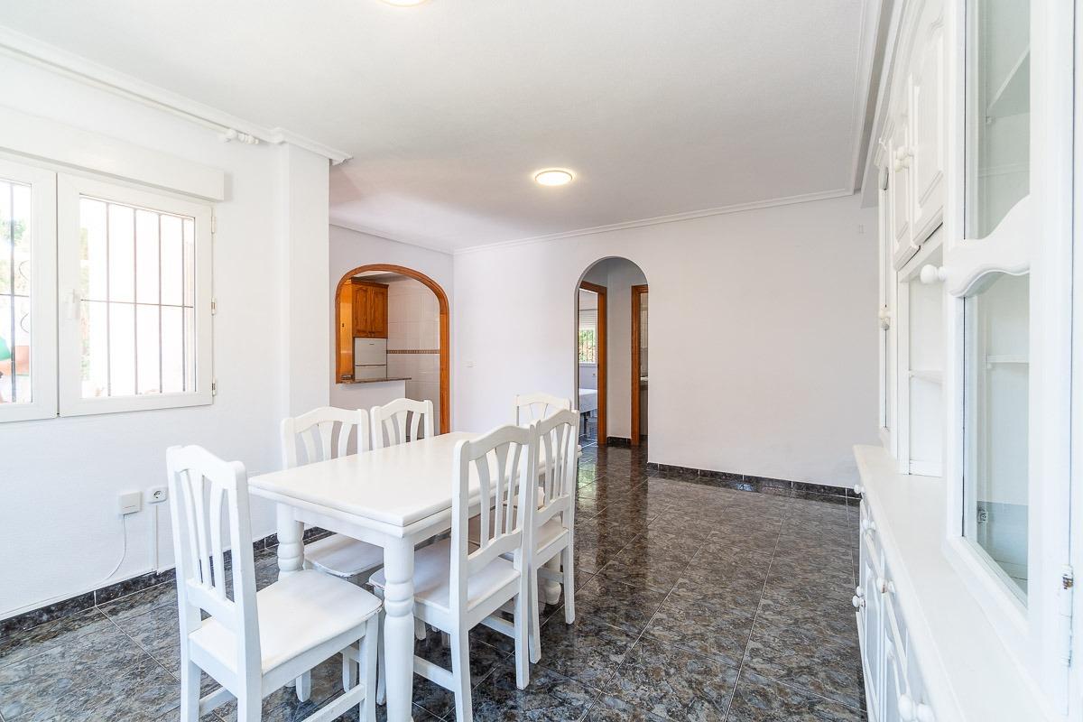 Villa à Playa Flamenca II, Alicante, Espagne 3 chambres, 105 m2 No. 190174