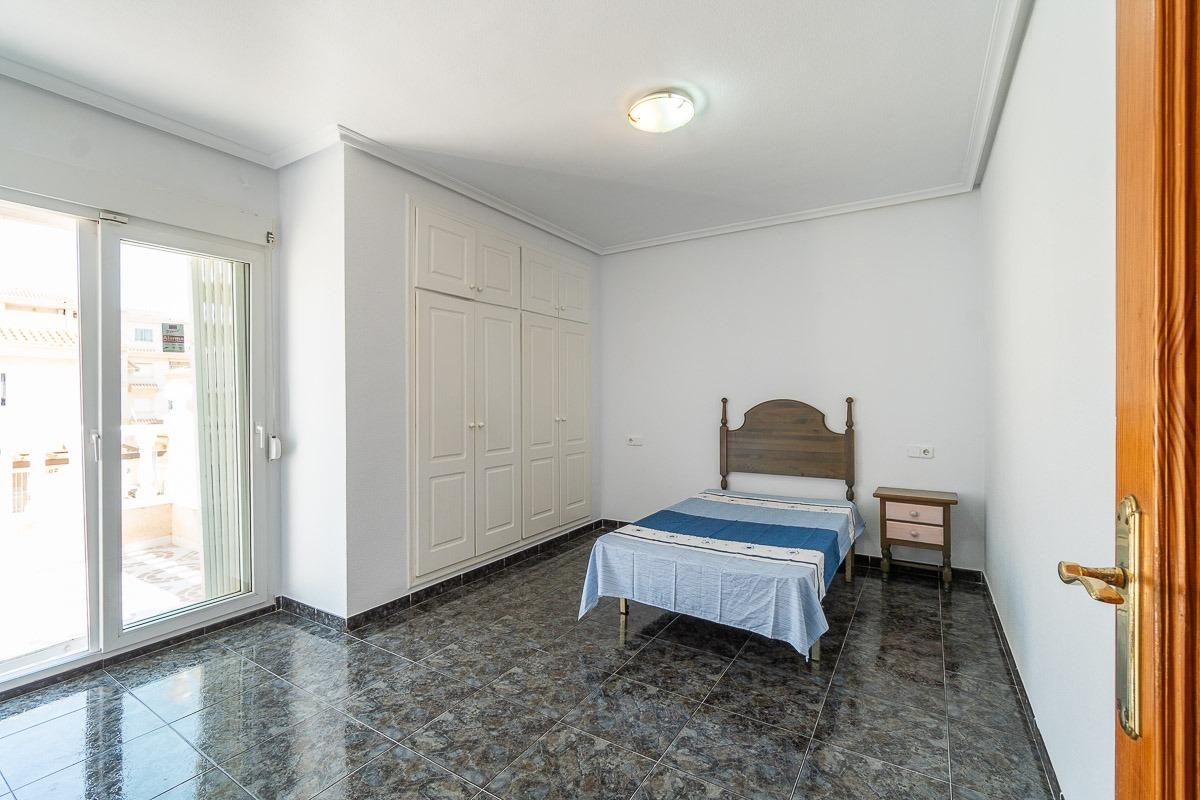 Villa à Playa Flamenca II, Alicante, Espagne 3 chambres, 105 m2 No. 190174
