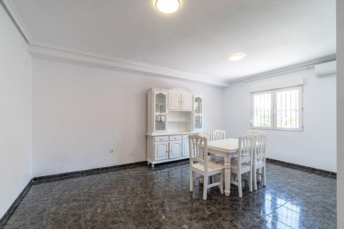 Villa à Playa Flamenca II, Alicante, Espagne 3 chambres, 105 m2 No. 190174