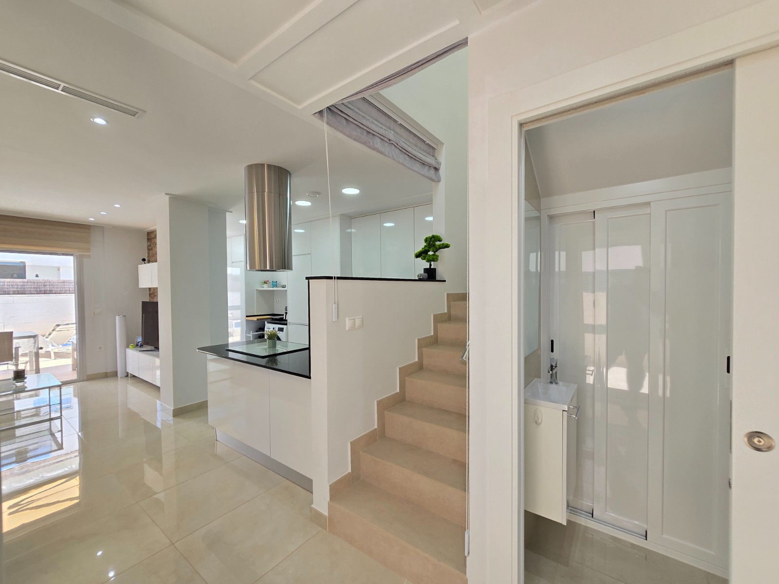 Villa Alicante, Spānijā 3 istabas, 107 m2 Nr. 173860