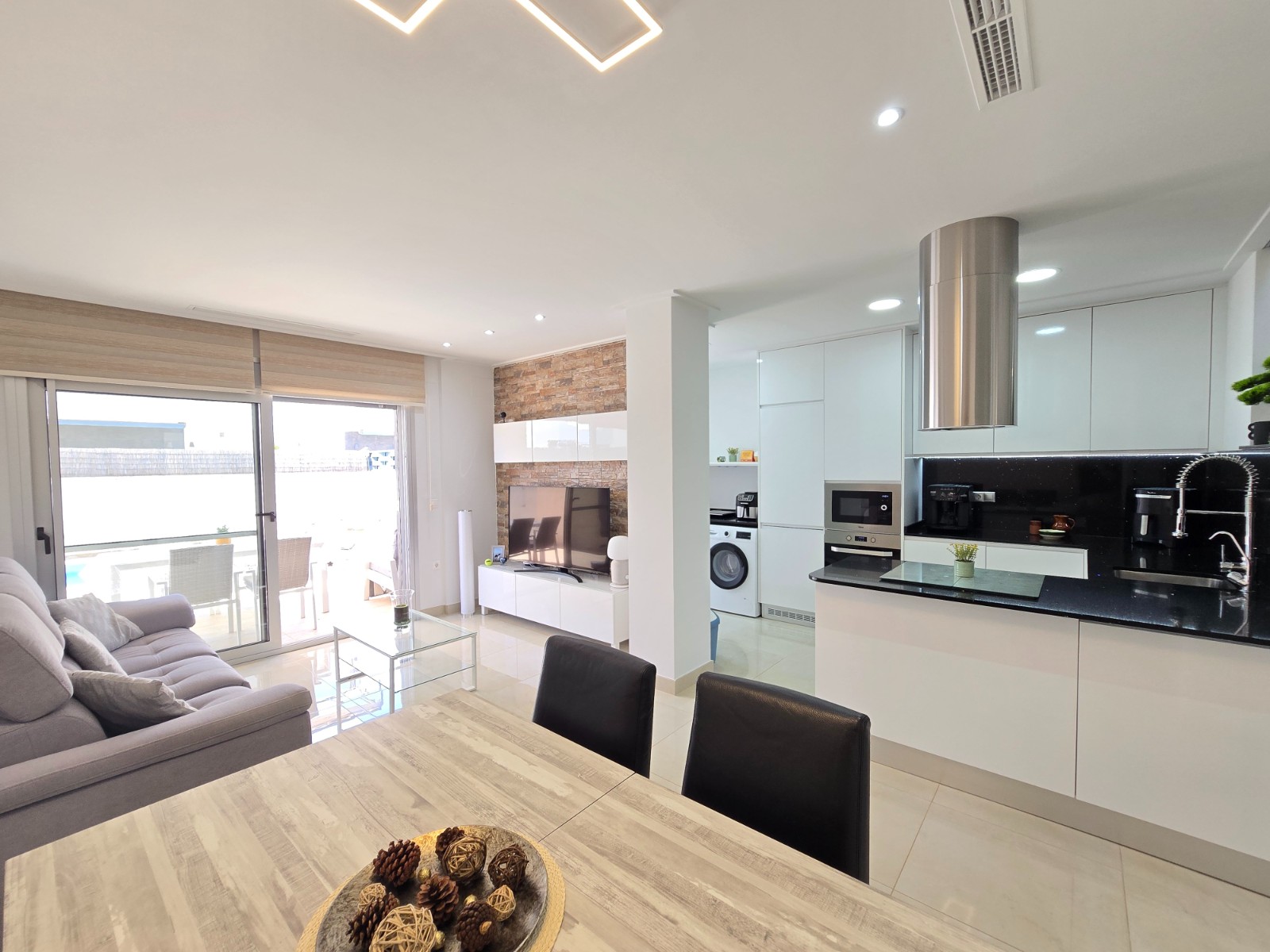 Villa Alicante, Spānijā 3 istabas, 107 m2 Nr. 173860