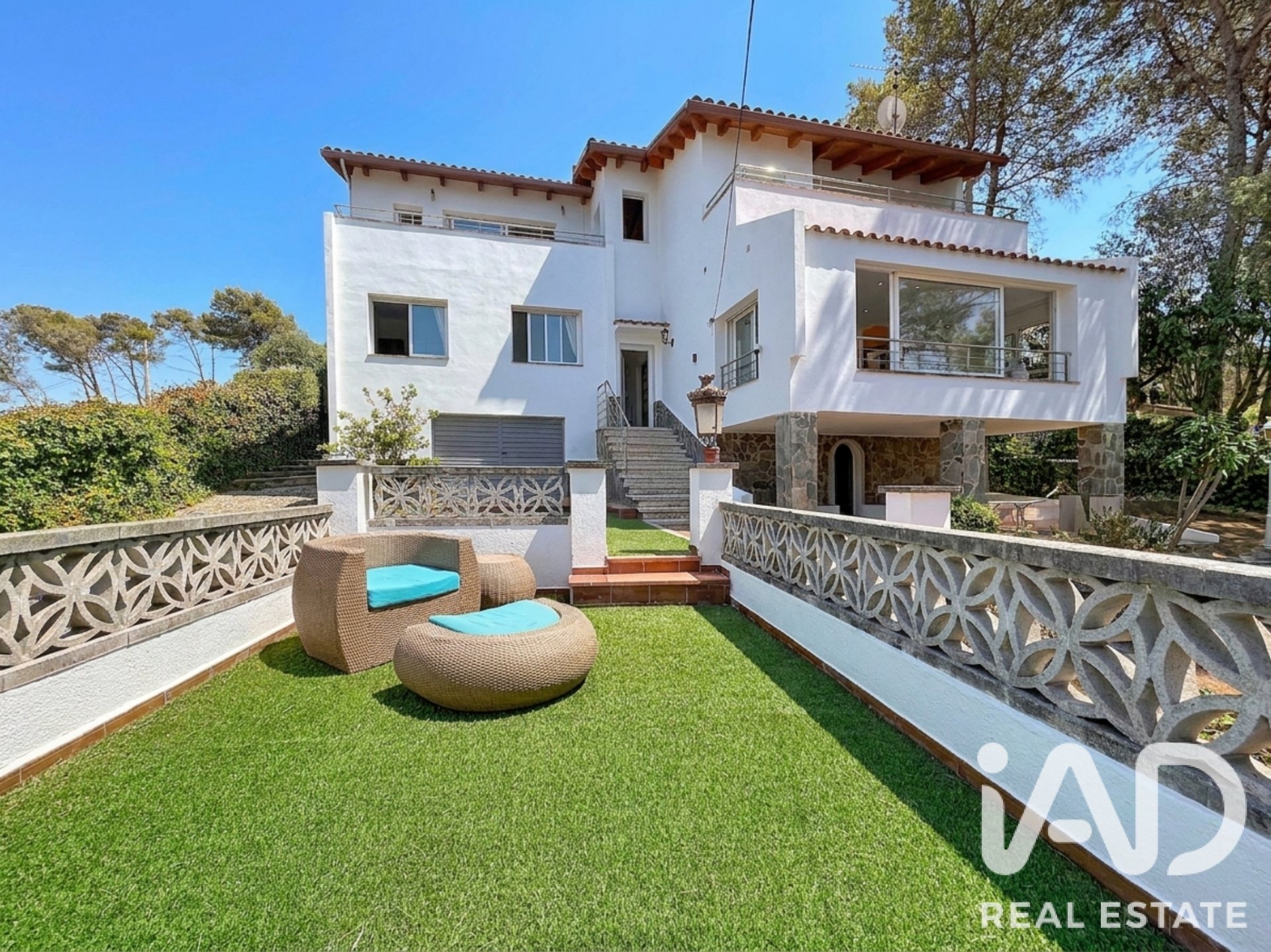 Māja Olivella, Barcelona, Spānijā 4 istabas, 279 m2 Nr. 187683