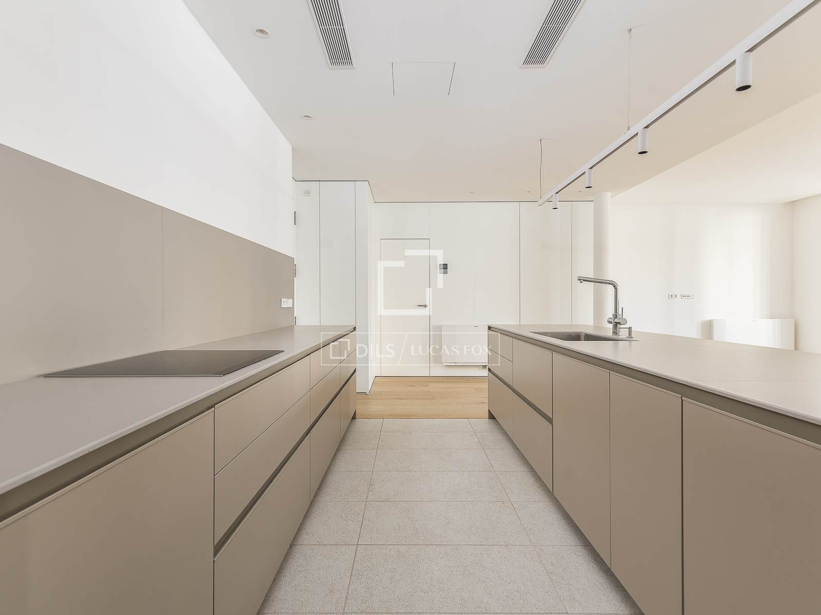 Apartment à Barcelona, Espagne 2 chambres, 150 m2 No. 150892