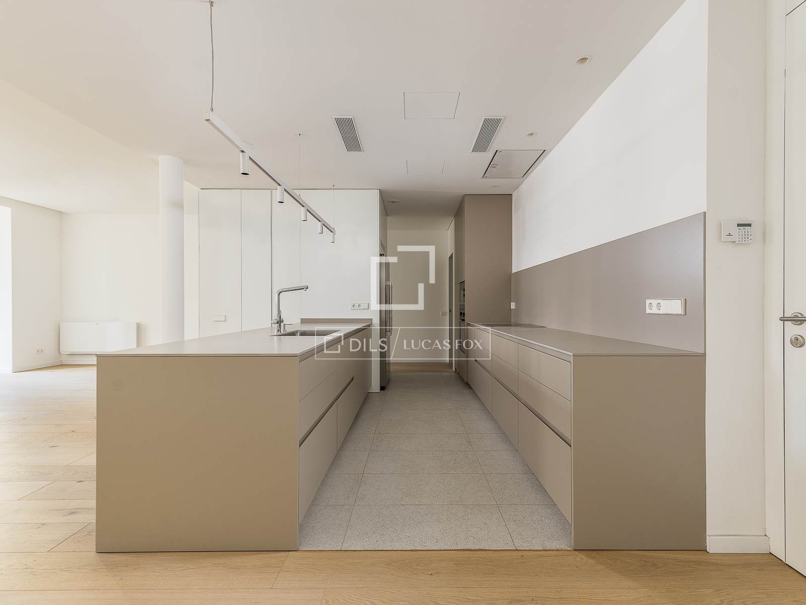 Apartment à Barcelona, Espagne 2 chambres, 150 m2 No. 150892