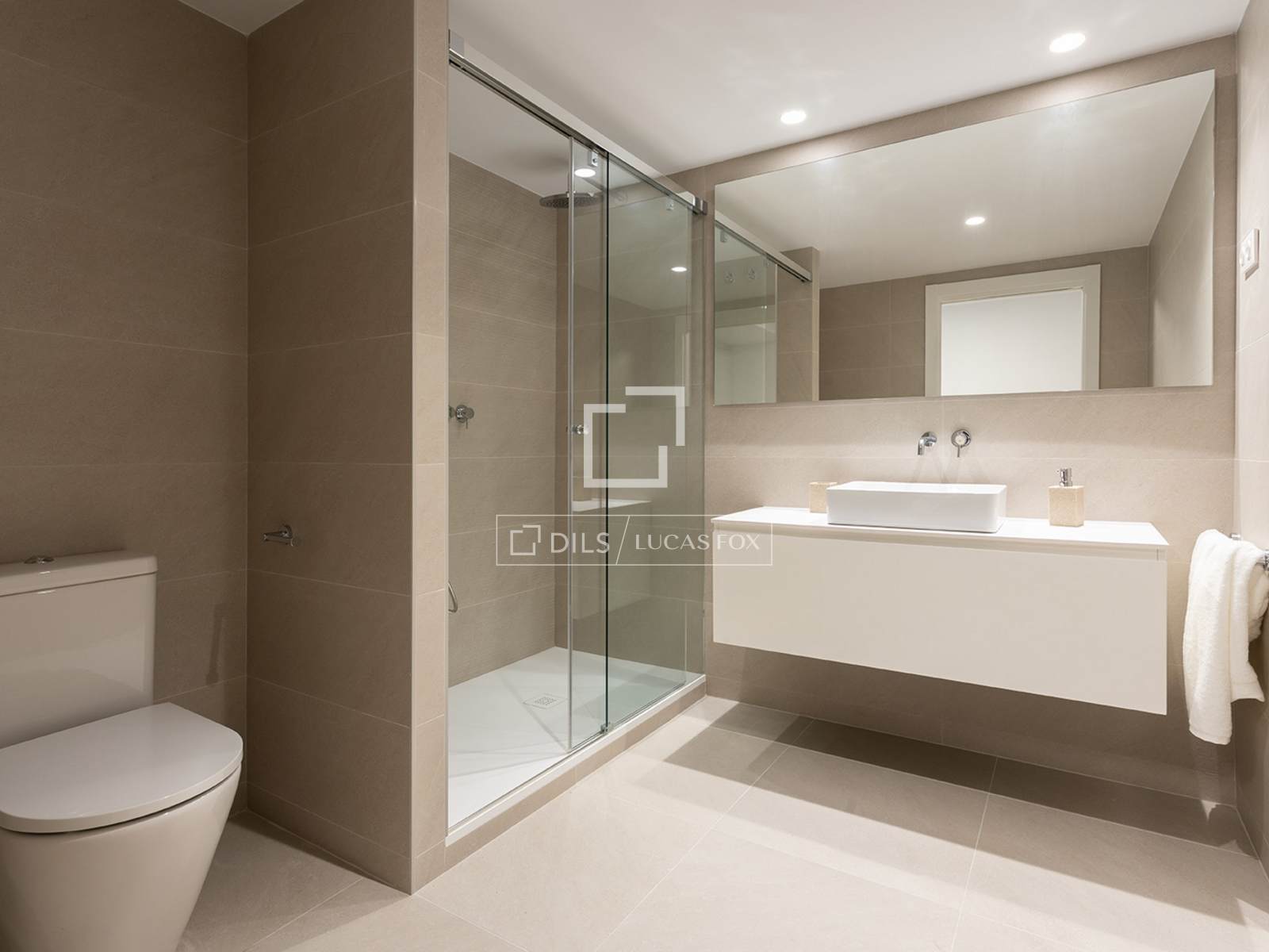 Wohnung in Barcelona, Spanien 3 Schlafzimmer, 104 m2 Nr. 150889