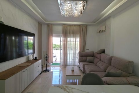 Apartment in Torrevieja, Alicante, Spain 2 bedrooms, 55 sq.m. No. 195242