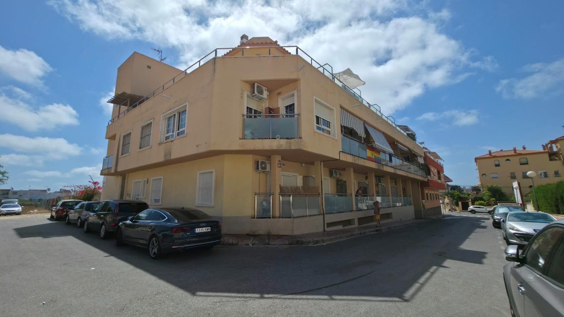 Lägenhet i Torrevieja, Alicante, Spanien 2 sovrum, 55 kvm. Nr. 195242