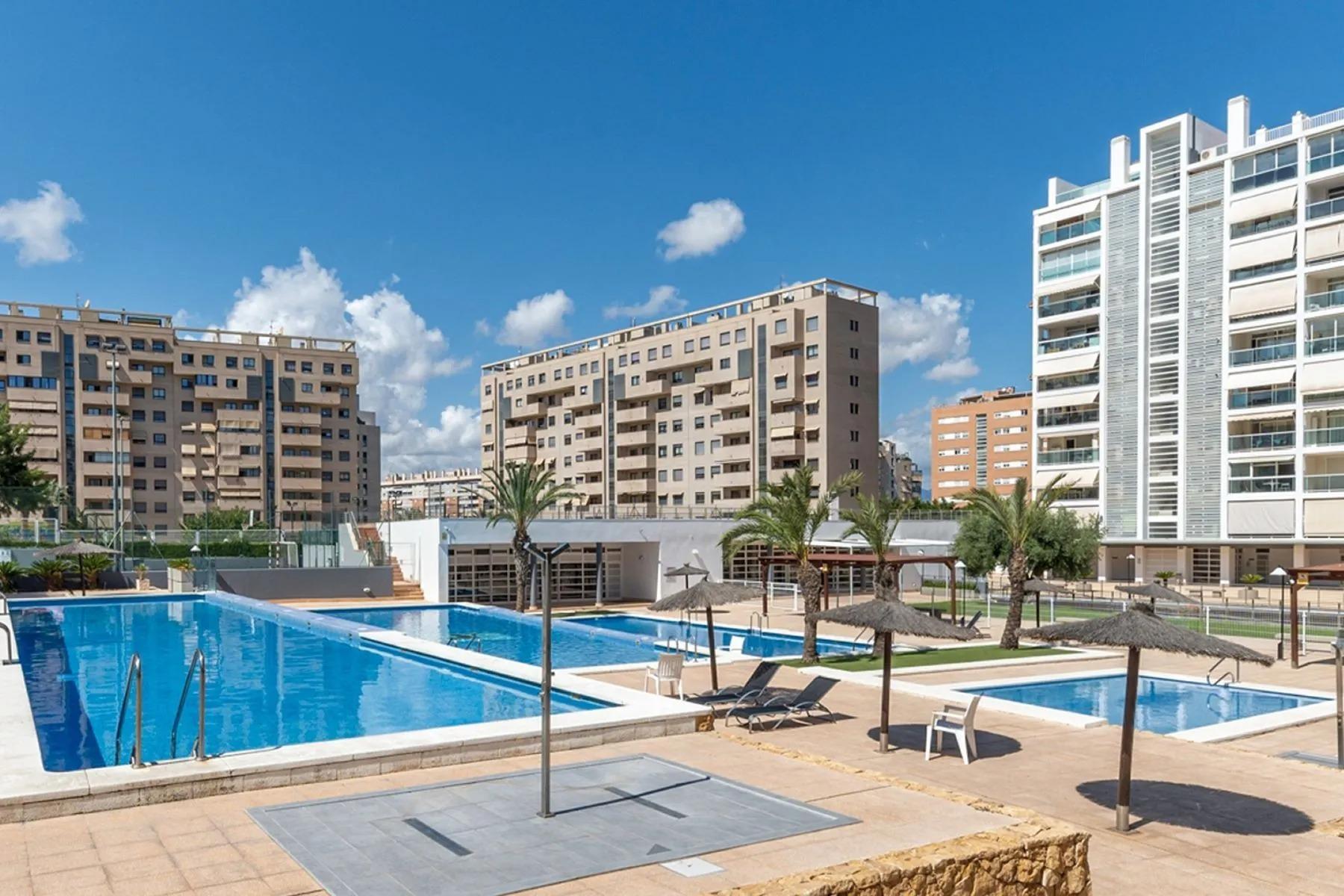 Penthouse in Alicante, Spain 5 bedrooms, 253 sq.m. No. 177537