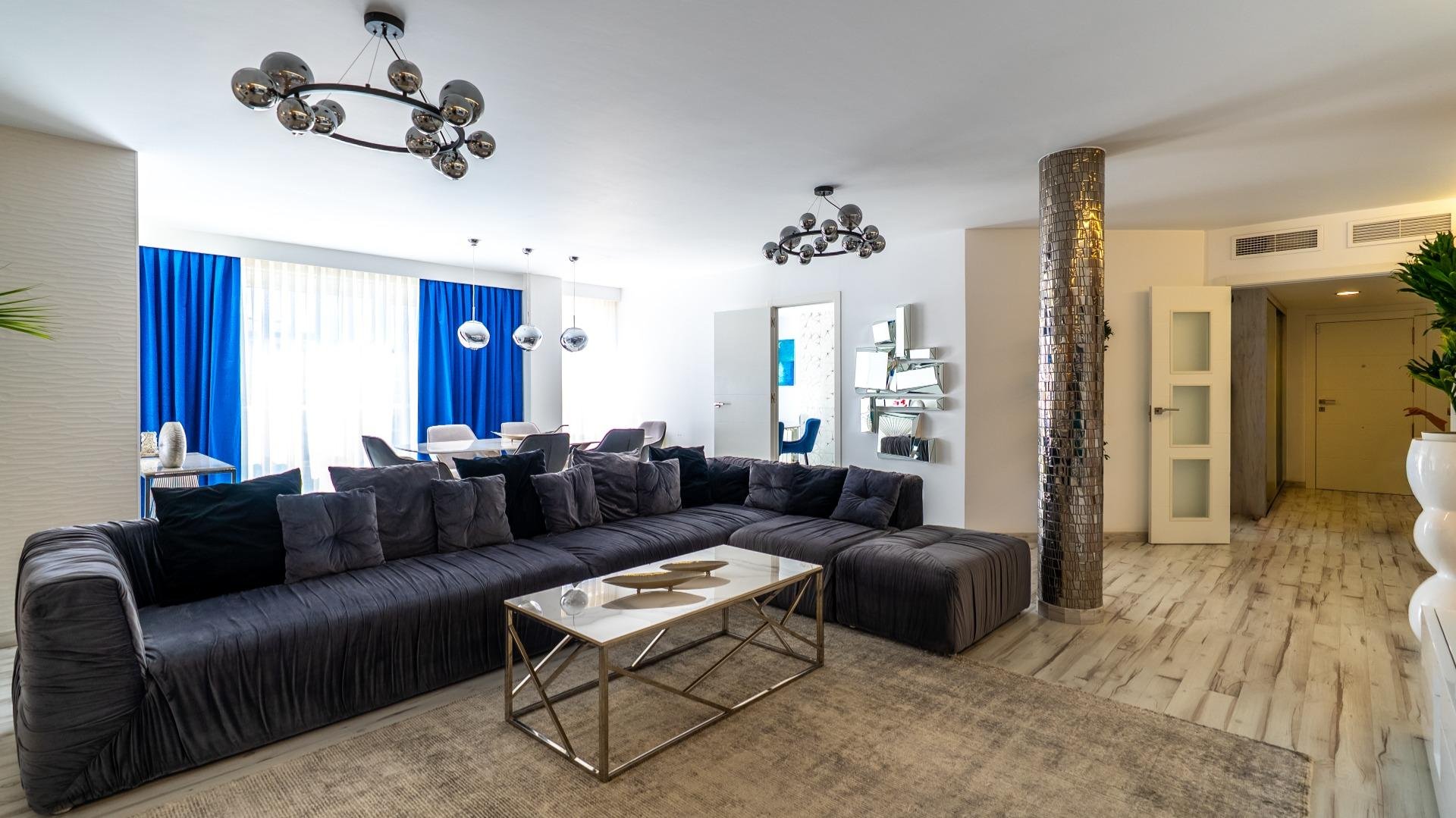 Penthouse in Alicante, Spain 5 bedrooms, 253 sq.m. No. 177537