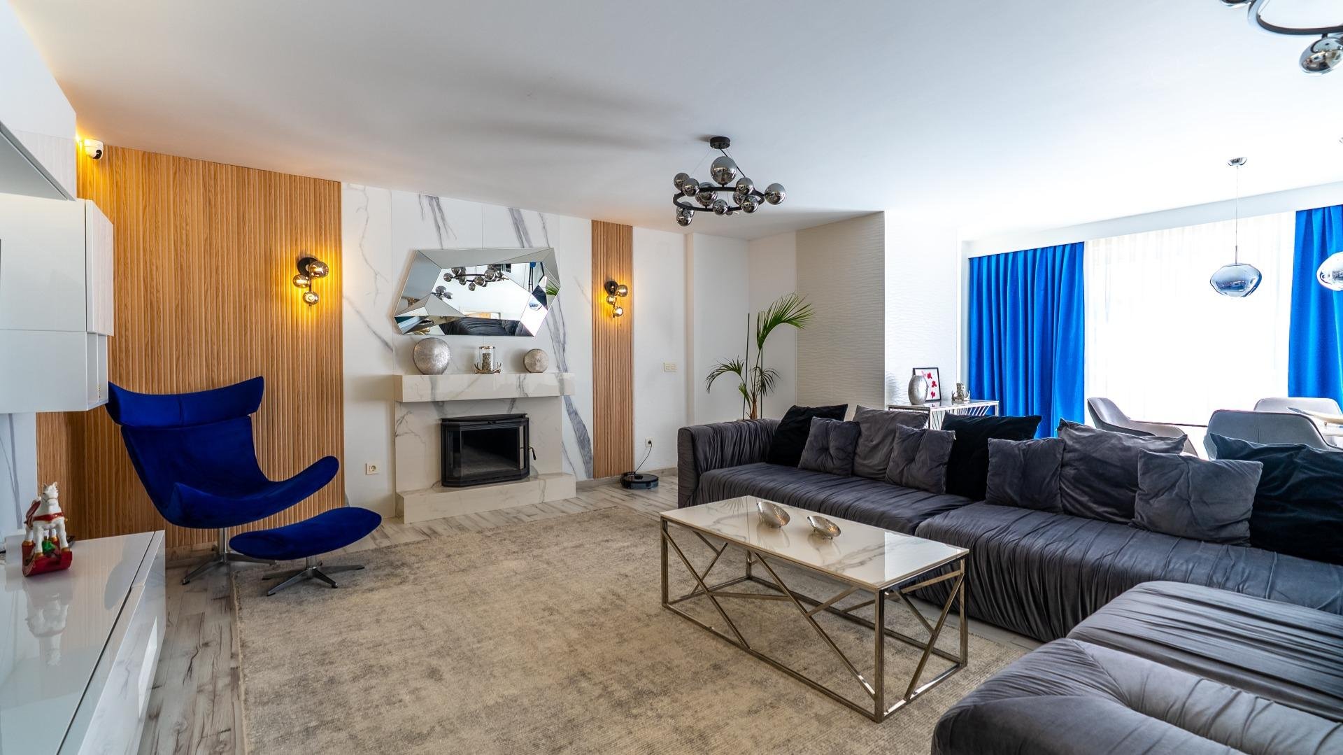 Penthouse in Alicante, Spain 5 bedrooms, 253 sq.m. No. 177537
