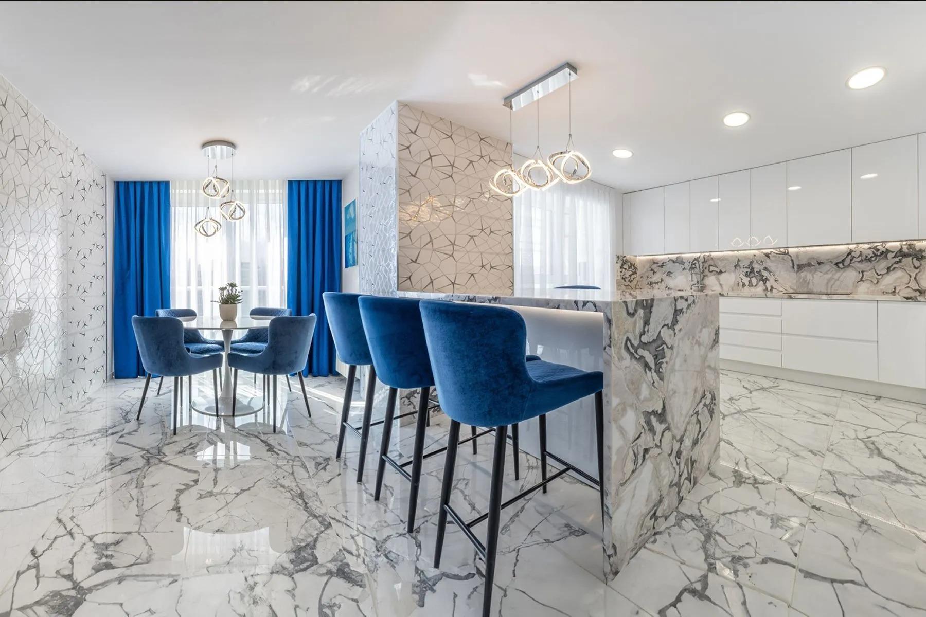 Penthouse in Alicante, Spain 5 bedrooms, 253 sq.m. No. 177537