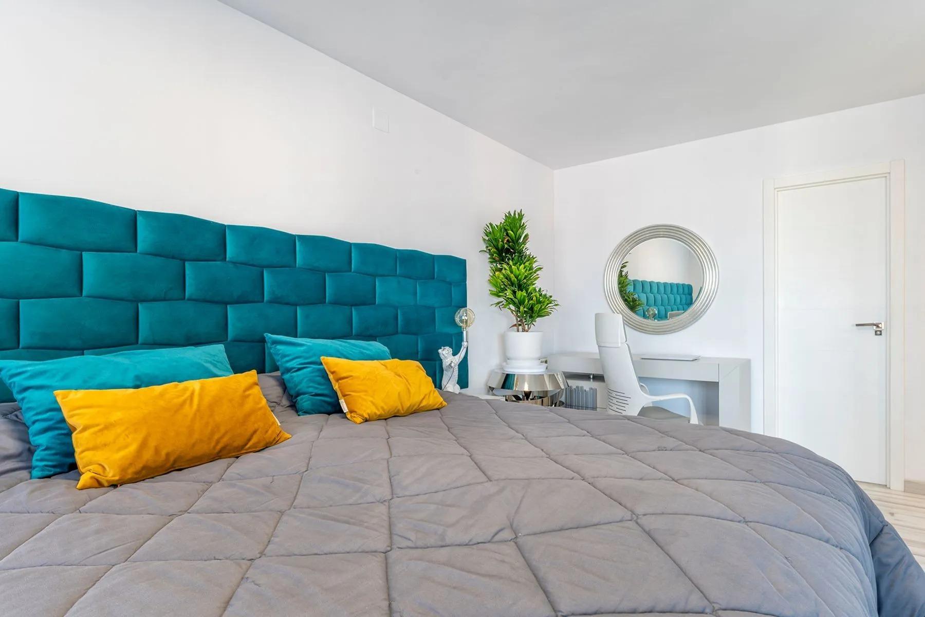 Penthouse in Alicante, Spain 5 bedrooms, 253 sq.m. No. 177537