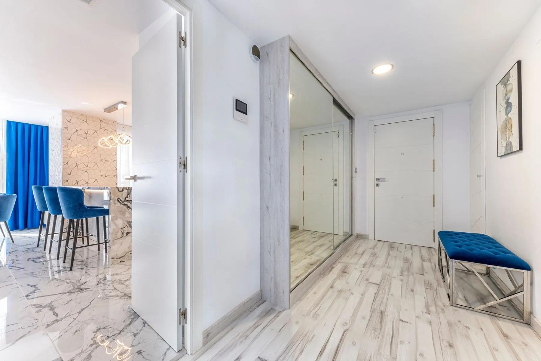 Penthouse in Alicante, Spain 5 bedrooms, 253 sq.m. No. 177537