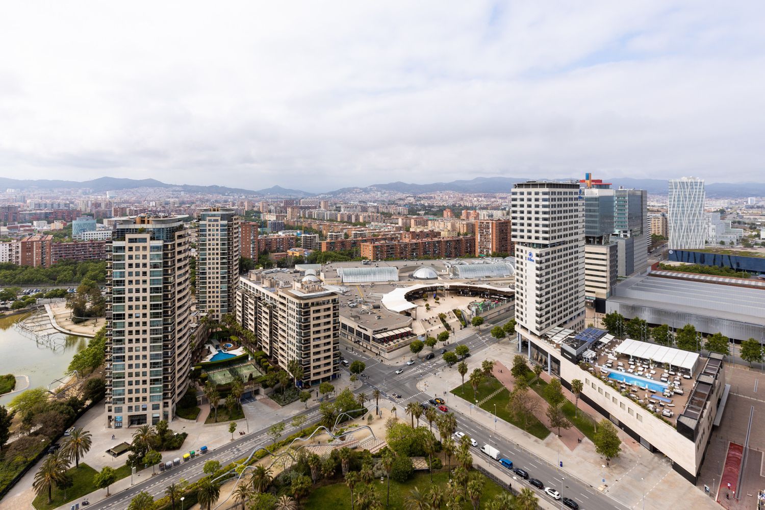 Lägenhet i Barcelona, Spanien 4 sovrum, 246 kvm. Nr. 154583