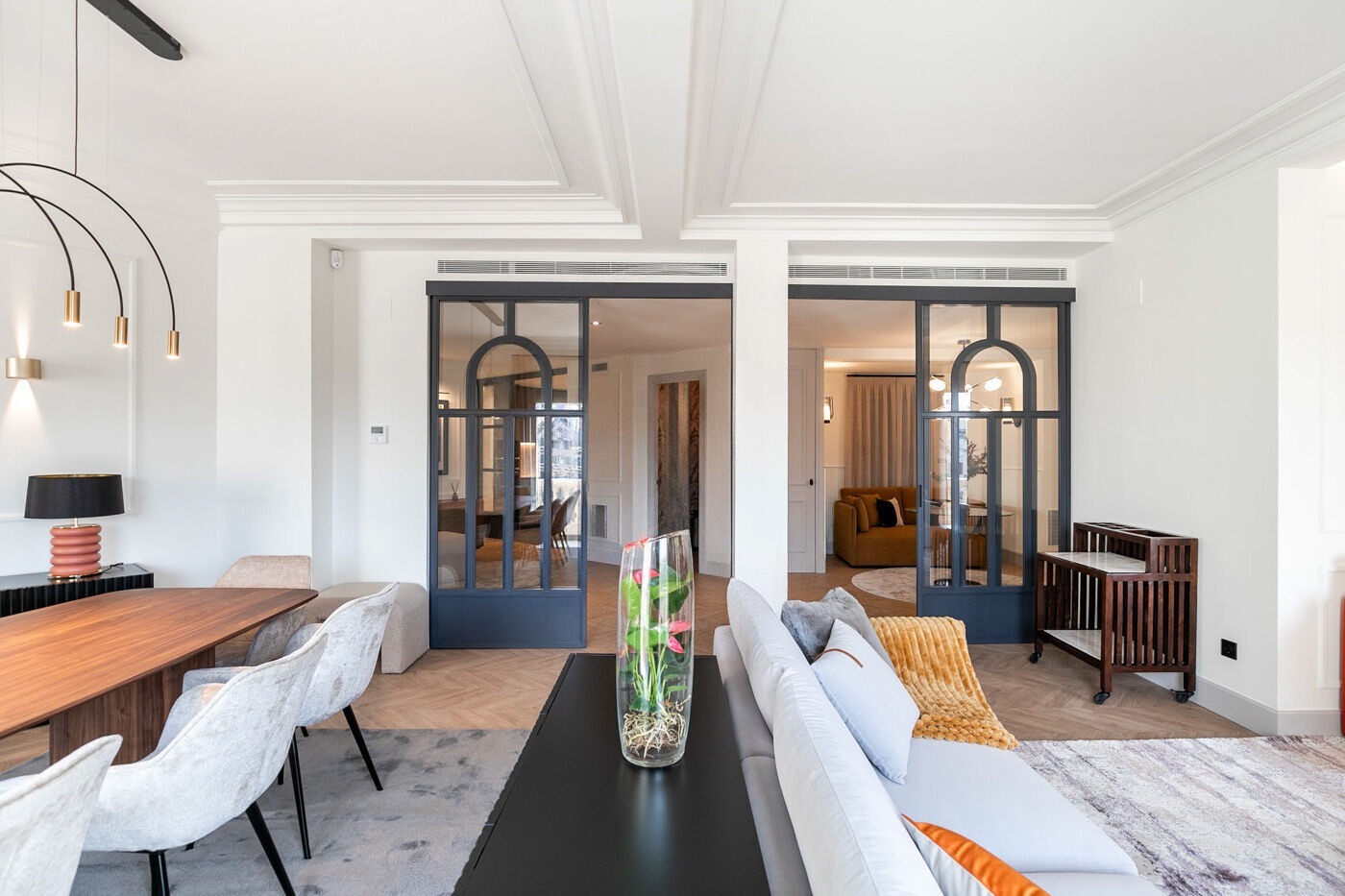 Apartment à Barcelona, Espagne 4 chambres,  No. 141033