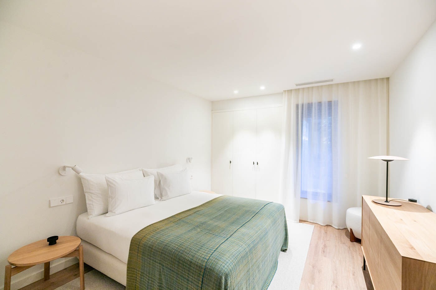 Apartment in Barcelona, Spain 3 bedrooms,  No. 141034