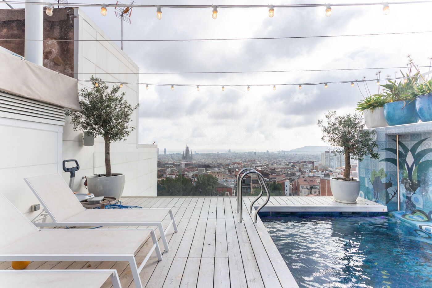 Māja Barcelona, Spānijā 7 istabas,  Nr. 141038