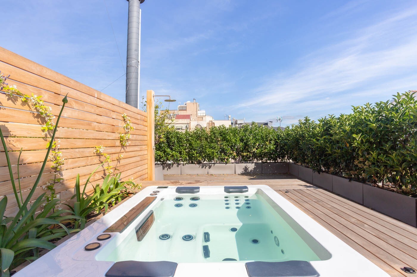 Apartment in Barcelona, Spain 3 bedrooms,  No. 141035