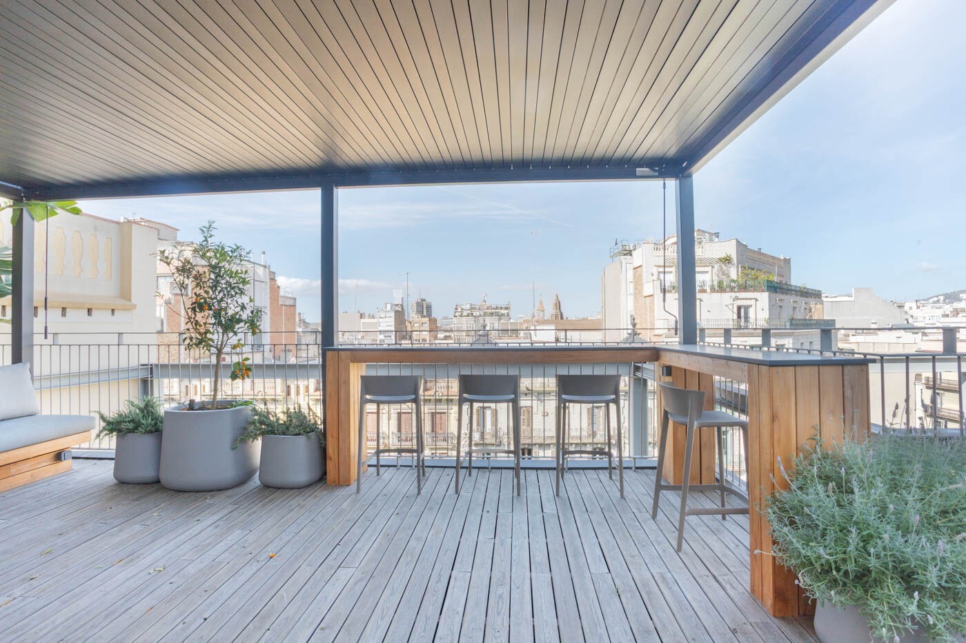Apartment in Barcelona, Spain 3 bedrooms,  No. 141035