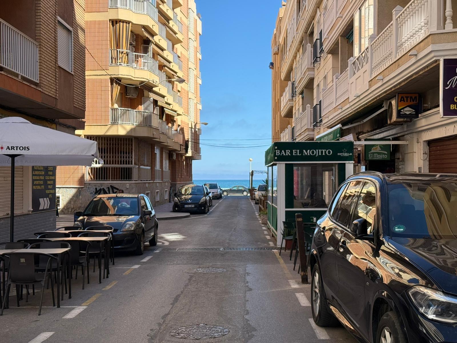 Apartment in Torrevieja, Alicante, Spain 37 sq.m. No. 182992