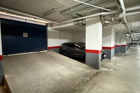 Parking in Finestrat, Alicante, Spain No. 182989