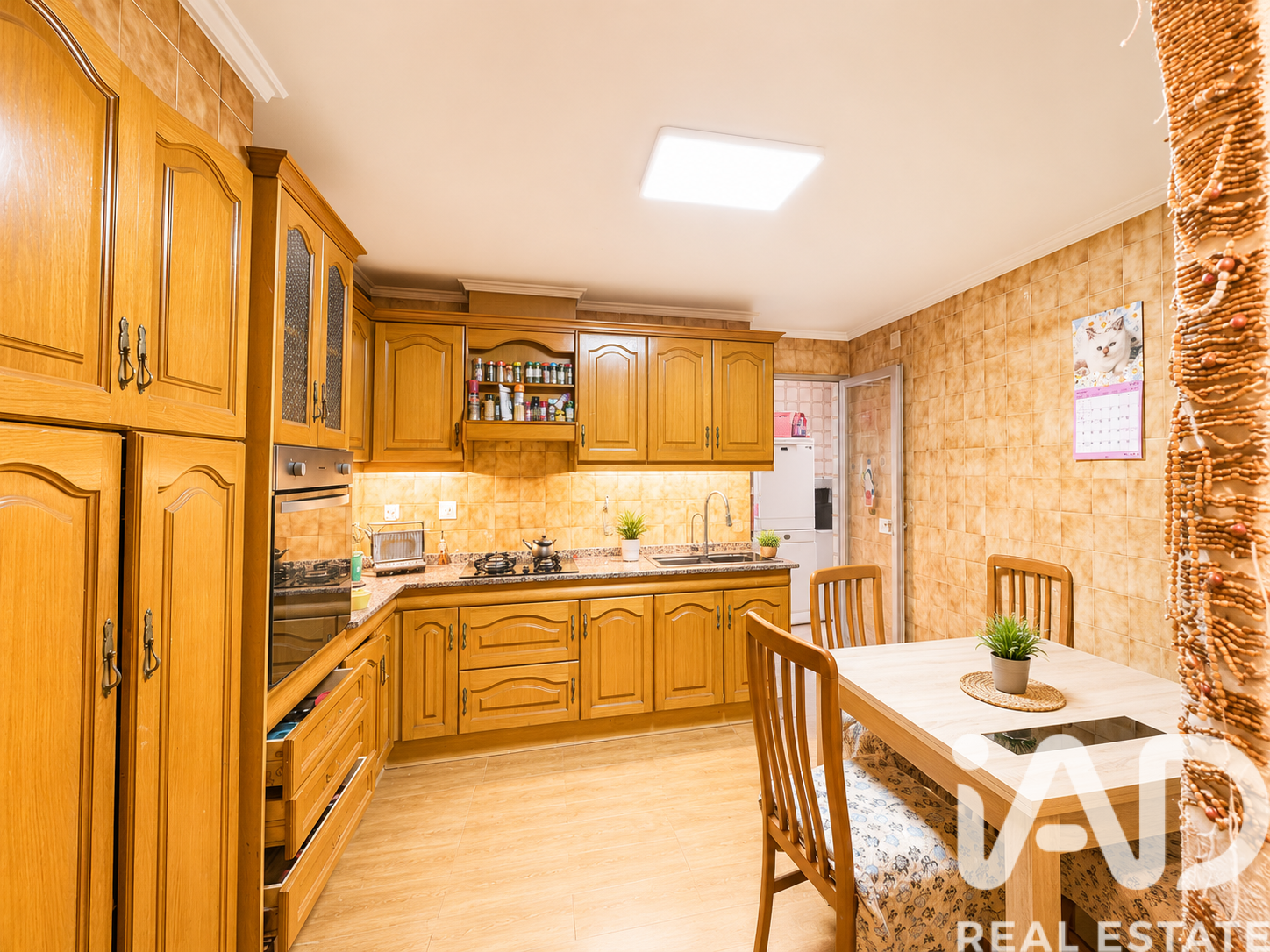 Huoneisto Elche, Alicante, Espanja 5 makuuhuonetta, 105 m2 No. 172391