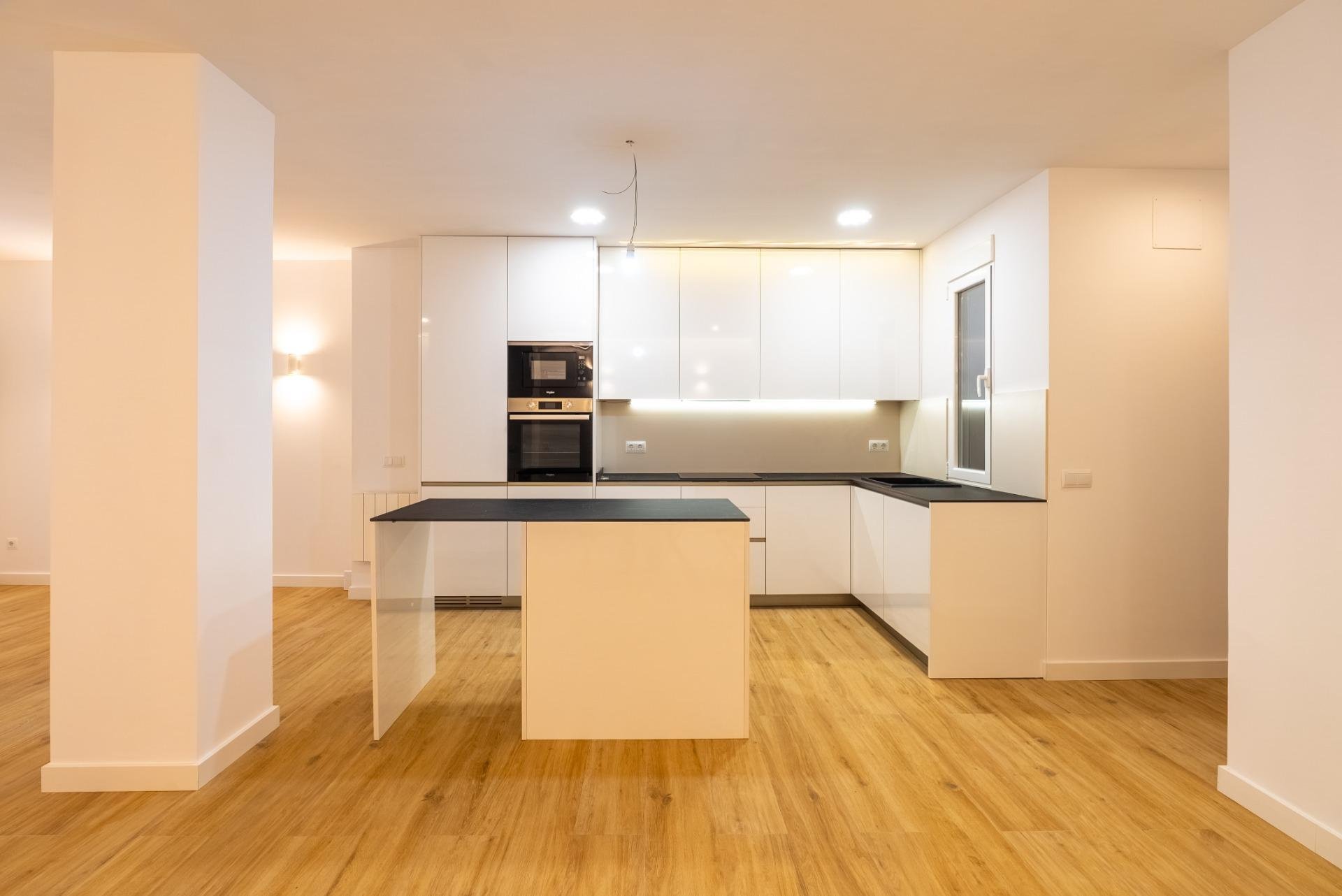 Huoneisto Madrid, Espanja 1 makuuhuone, 94 m2 No. 149203