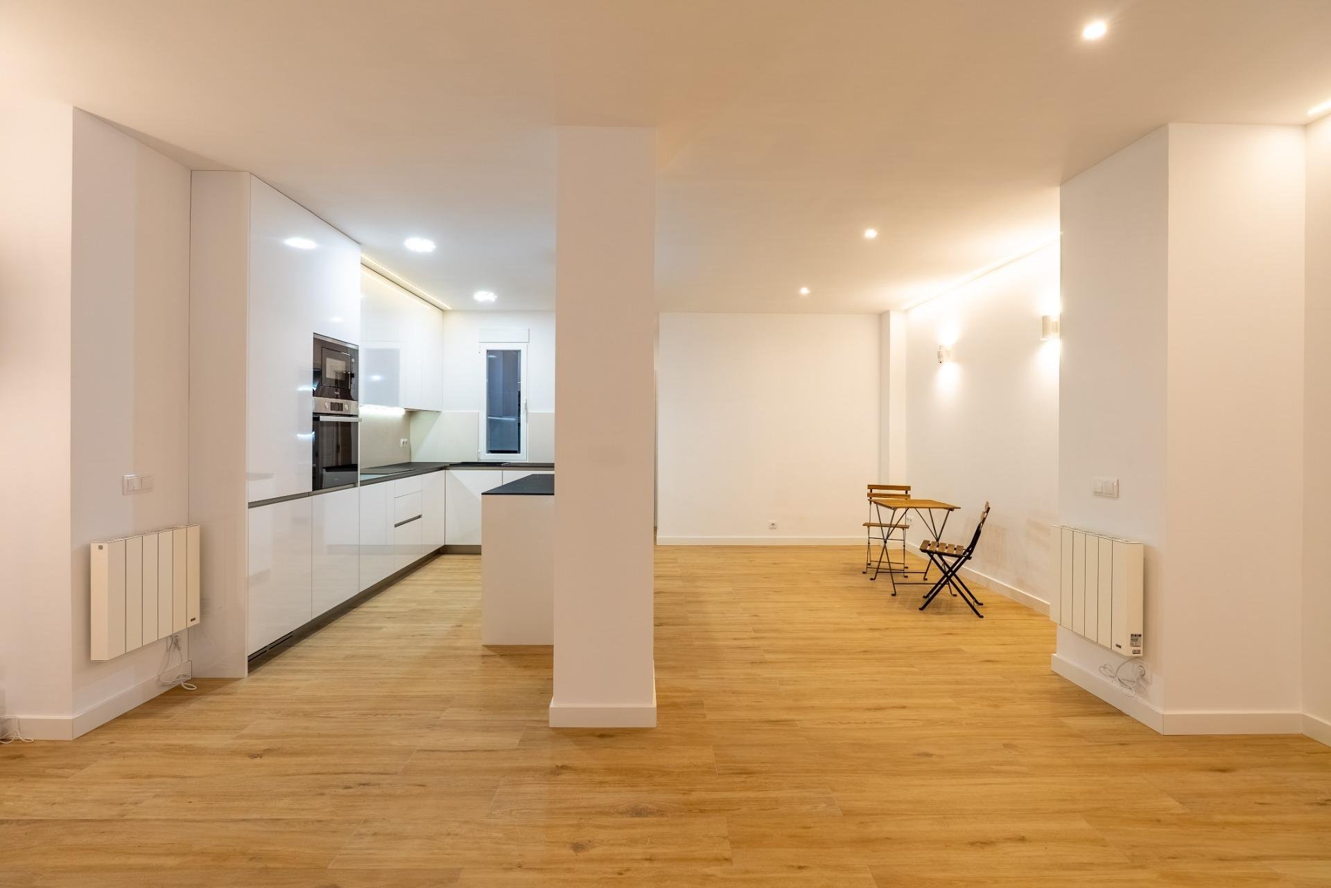 Huoneisto Madrid, Espanja 1 makuuhuone, 94 m2 No. 149203
