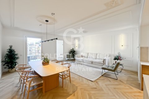 Apartament w Barcelona, Hiszpania 3 sypialnie, 155 mkw. nr 157285