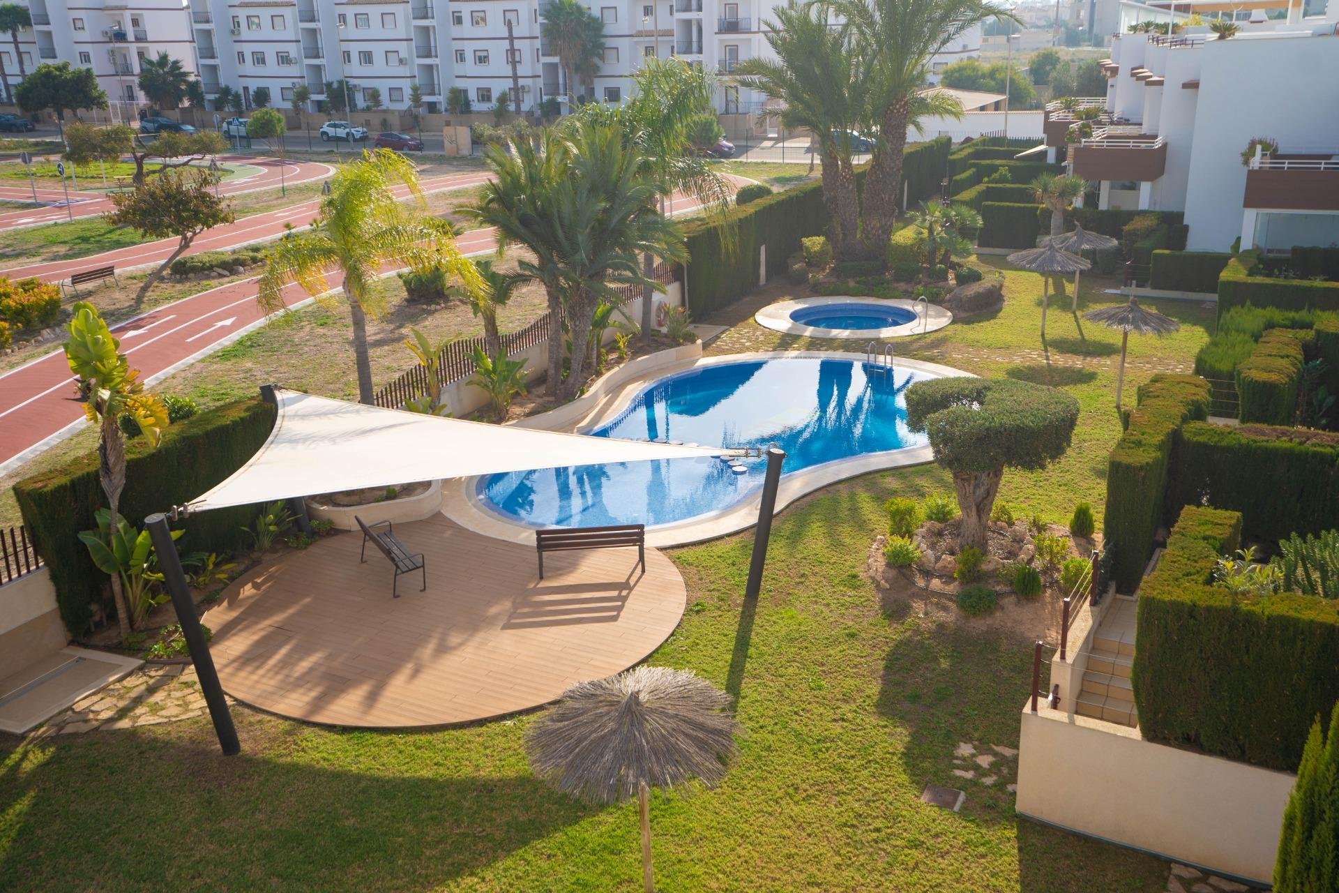 Apartamento en Alicante, España 2 dormitorios, 66 m2 No. 189666