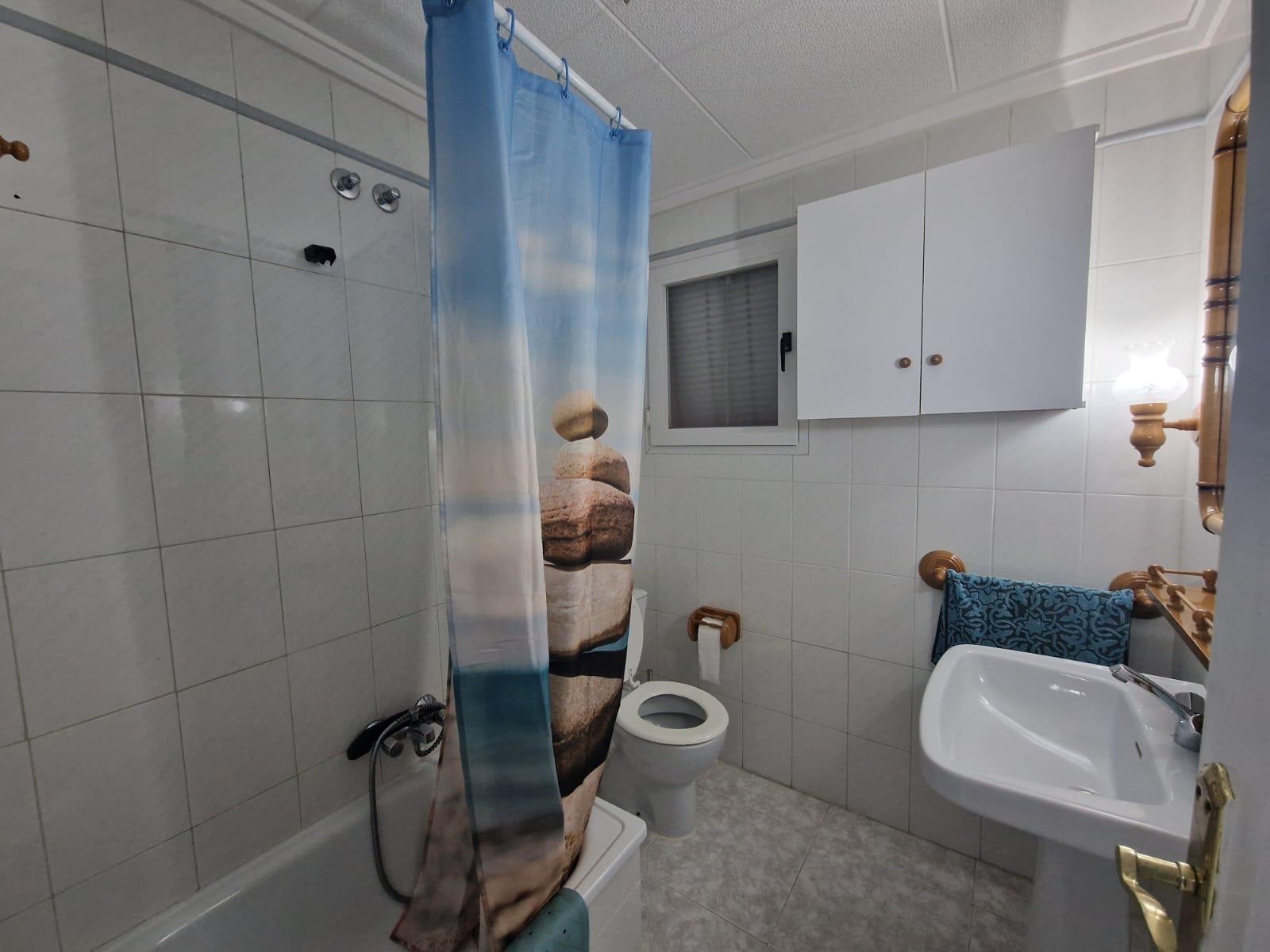 Apartamento en Torrevieja, Alicante, España 3 dormitorios, 120 m2 No. 189664