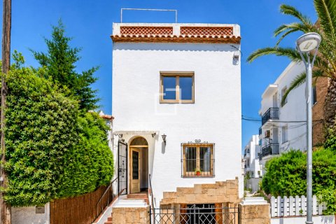 Villa in Sitges, Barcelona, Spain 4 bedrooms, 174 sq.m. No. 192737
