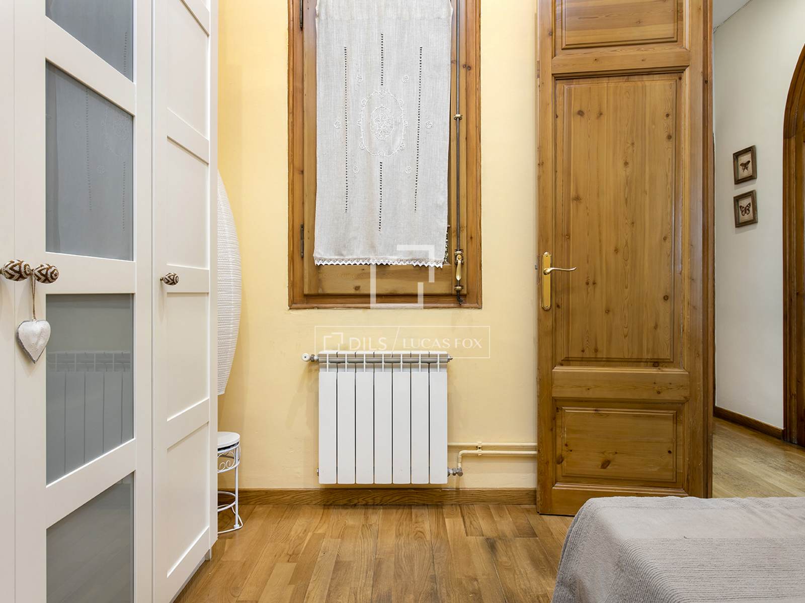 Apartment in Barcelona, Spain 3 bedrooms, 137 sq.m. No. 192741