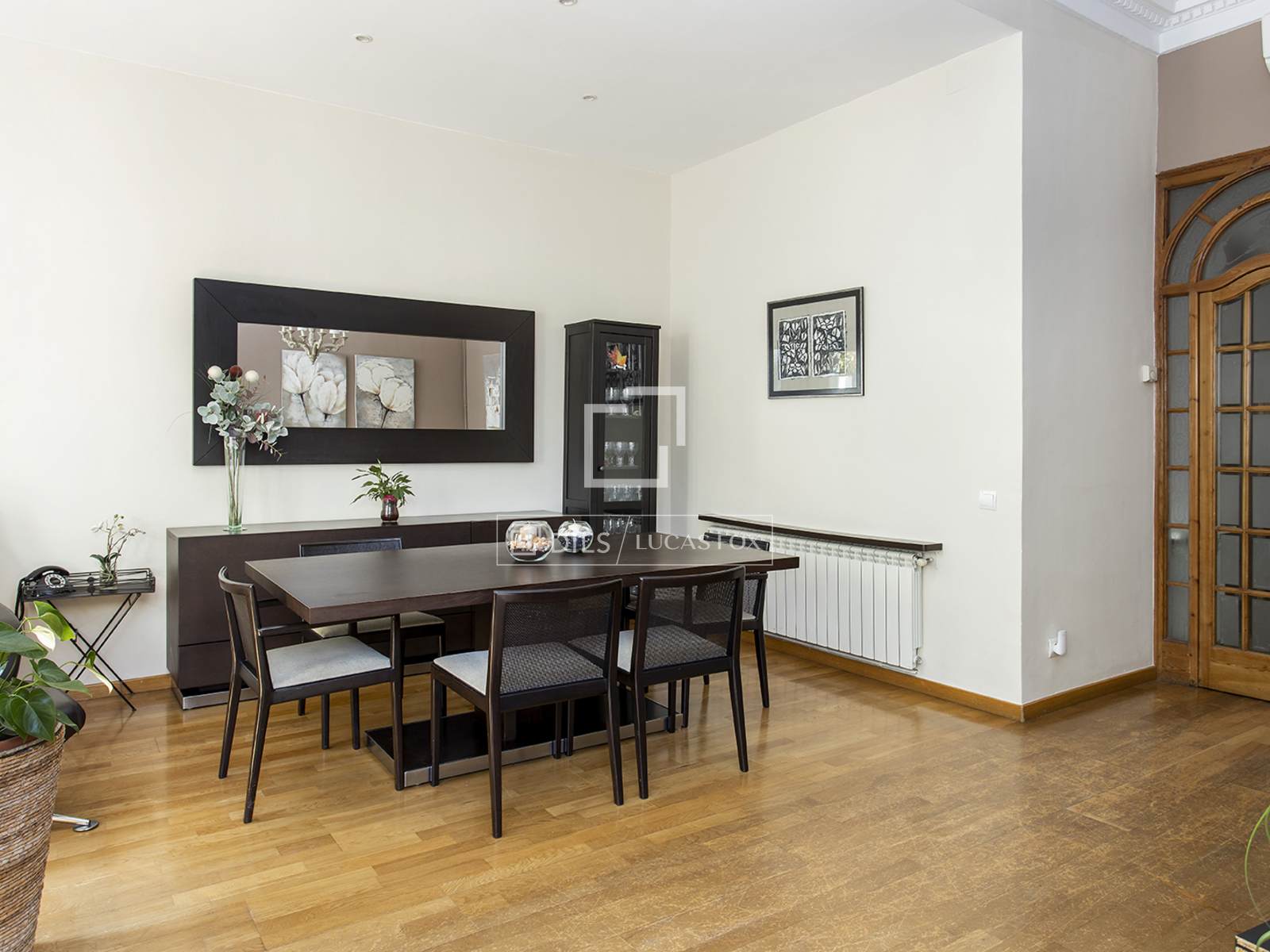 Apartment in Barcelona, Spain 3 bedrooms, 137 sq.m. No. 192741