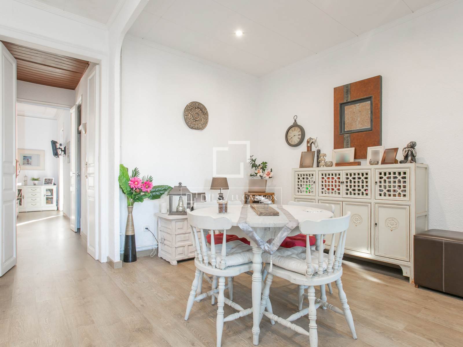 Apartment in Barcelona, Spain 3 bedrooms, 85 sq.m. No. 192740