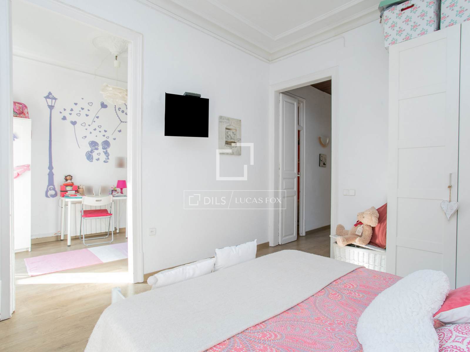 Apartment in Barcelona, Spain 3 bedrooms, 85 sq.m. No. 192740