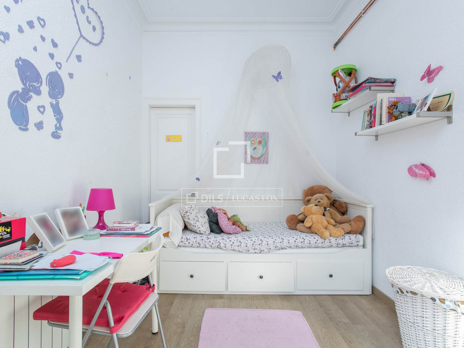Apartment in Barcelona, Spain 3 bedrooms, 85 sq.m. No. 192740