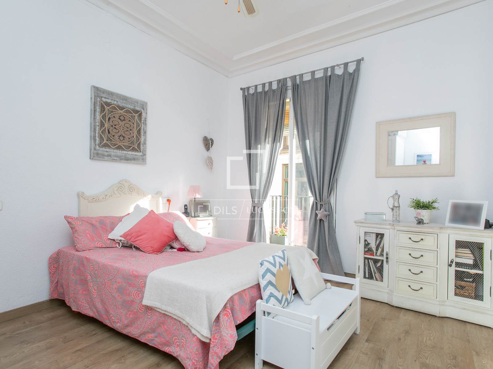 Apartment in Barcelona, Spain 3 bedrooms, 85 sq.m. No. 192740