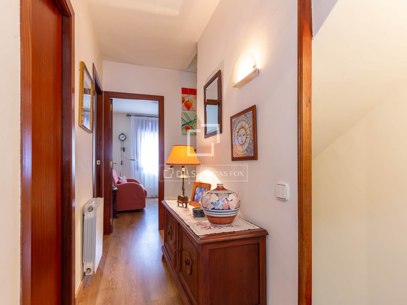 Villa à Sant Just Desvern, Barcelona, Espagne 4 chambres, 168 m2 No. 192736
