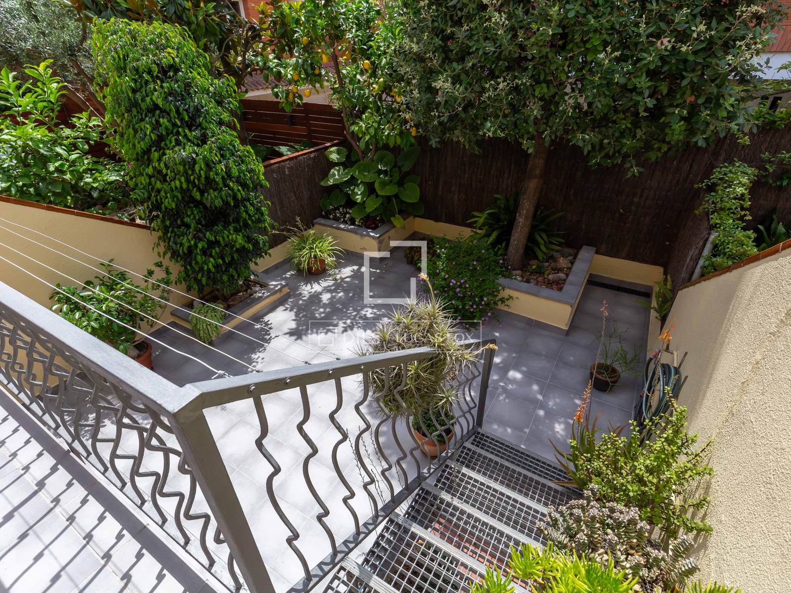 Villa à Sant Just Desvern, Barcelona, Espagne 4 chambres, 168 m2 No. 192736