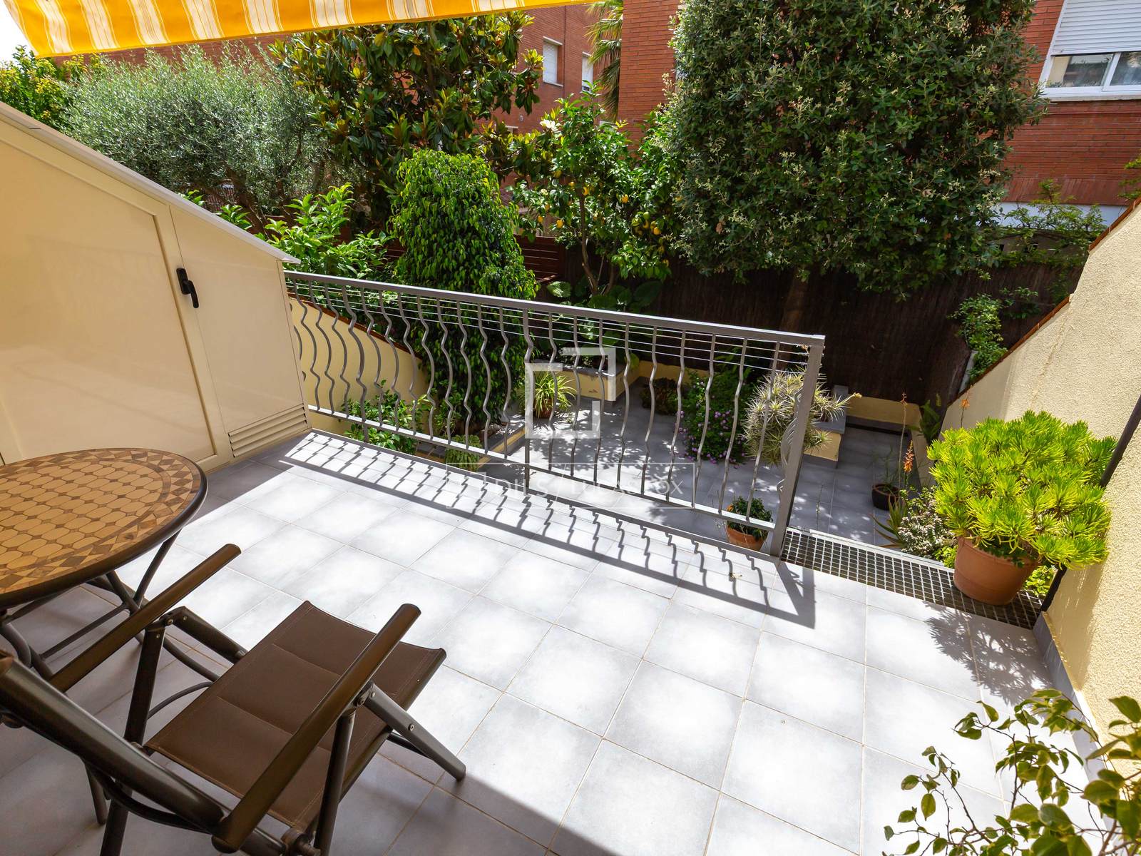 Villa à Sant Just Desvern, Barcelona, Espagne 4 chambres, 168 m2 No. 192736