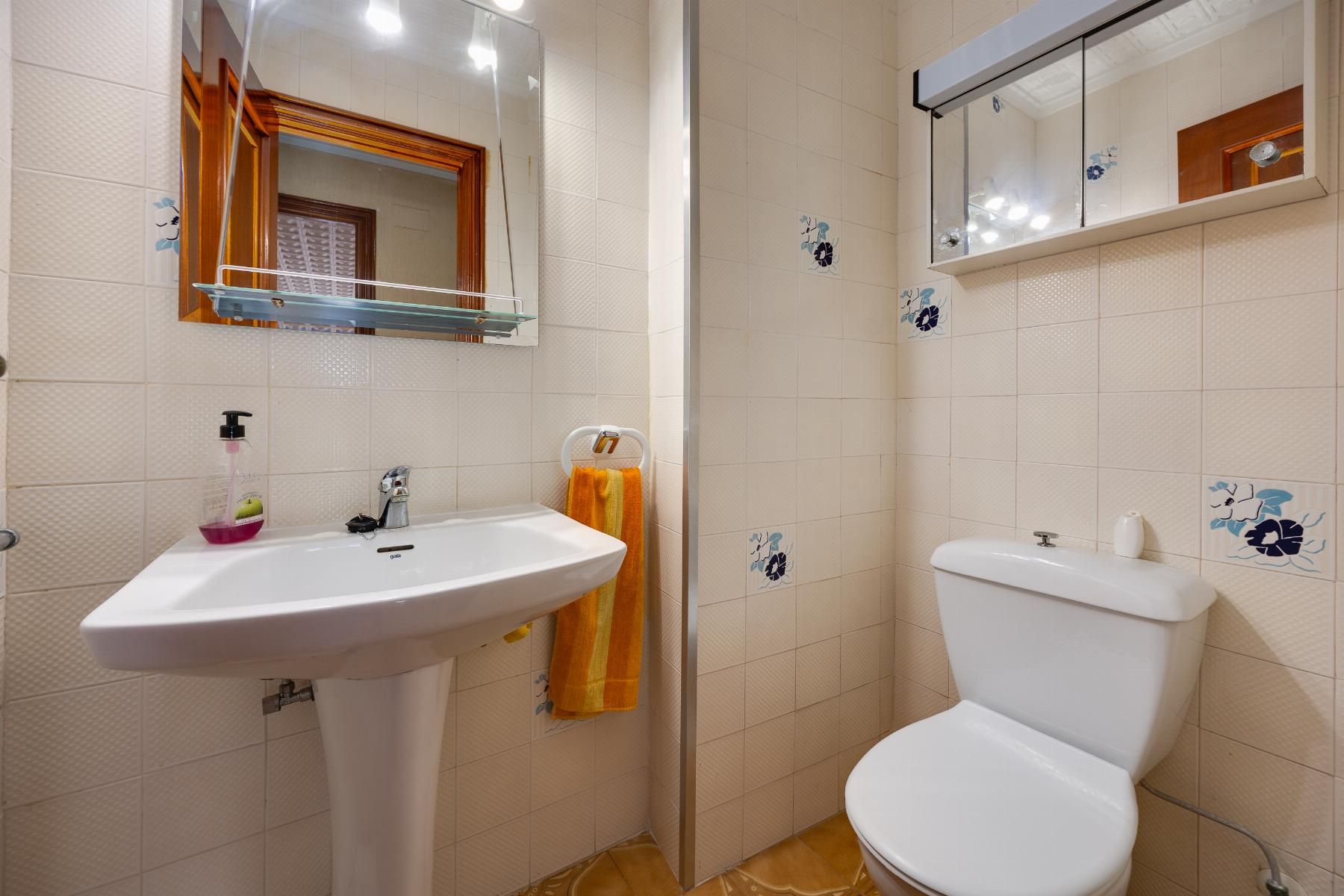 Apartment in Torrevieja, Alicante, Spain 100 sq.m. No. 192259