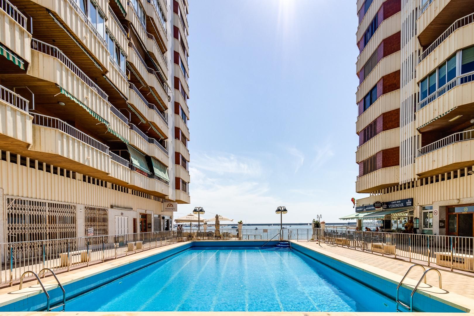 Apartment in Torrevieja, Alicante, Spain 100 sq.m. No. 192259