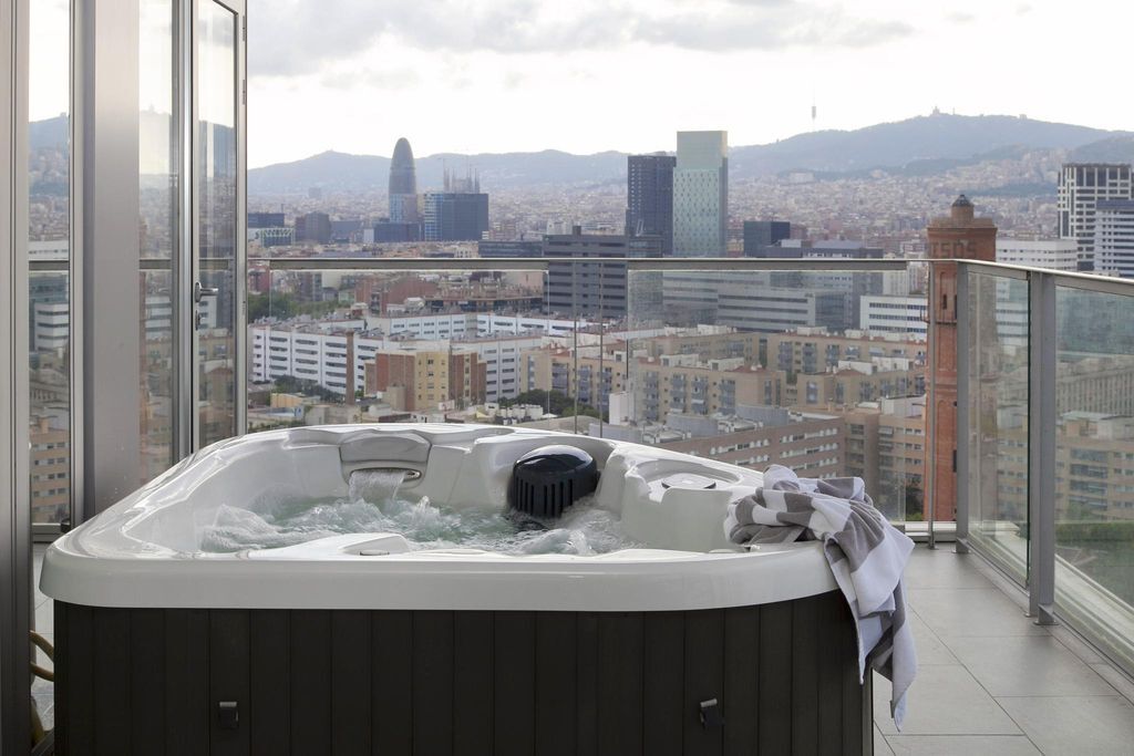 Lägenhet i Barcelona, Spanien 3 sovrum, 180 kvm. Nr. 66260