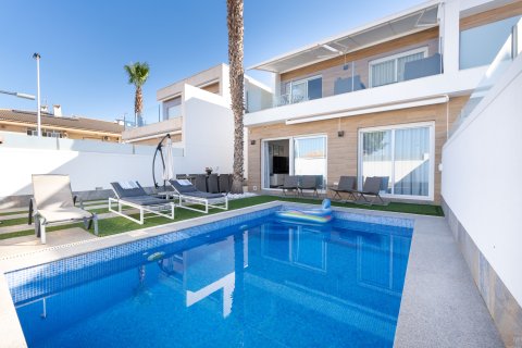 Villa in San Pedro del Pinatar, Murcia, Spanien 3 Schlafzimmer, 111 m2 Nr. 180894